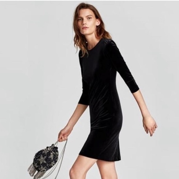 Zara Velvet Lace Open-Back Sheath Dress - Picture 4 of 11